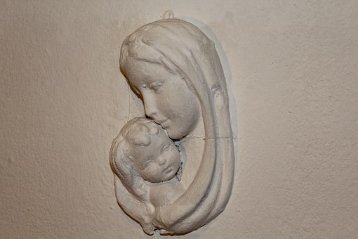 madonna-with-child-1051897__340